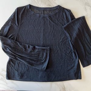 Lulu top, size 6